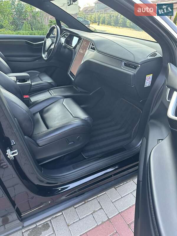 Внедорожник / Кроссовер Tesla Model X 2017 в Золочеве фото 23 Внедорожник / Кроссовер Tesla Model X 2017 в Золочеве