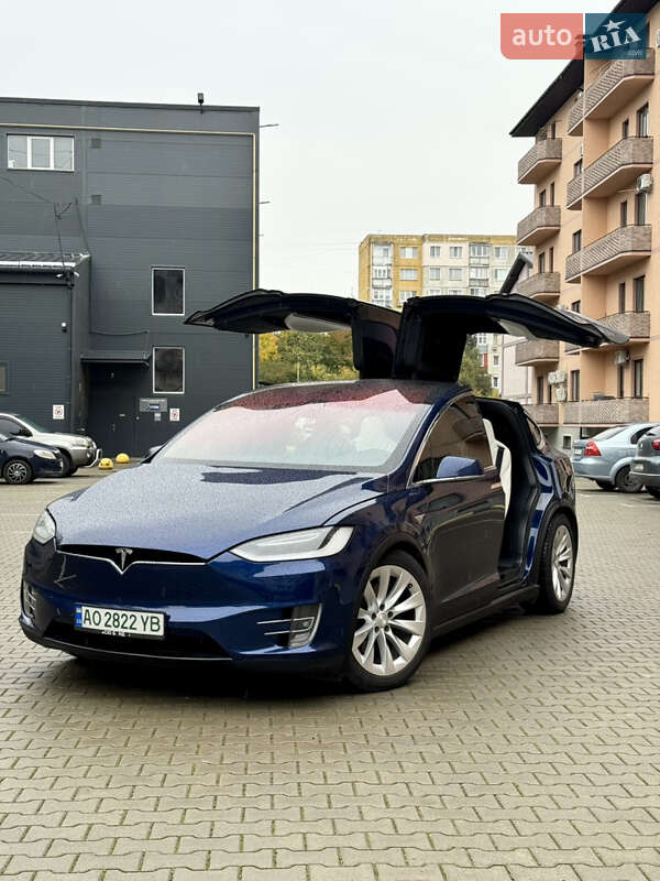 Tesla Model X 2017