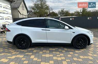 Позашляховик / Кросовер Tesla Model X 2016 в 