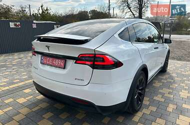 Позашляховик / Кросовер Tesla Model X 2016 в 