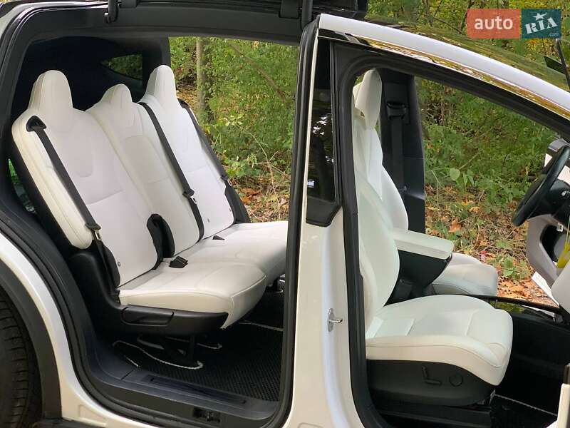 Позашляховик / Кросовер Tesla Model X 2019 в Львові фото 15 Позашляховик / Кросовер Tesla Model X 2019 в Львові