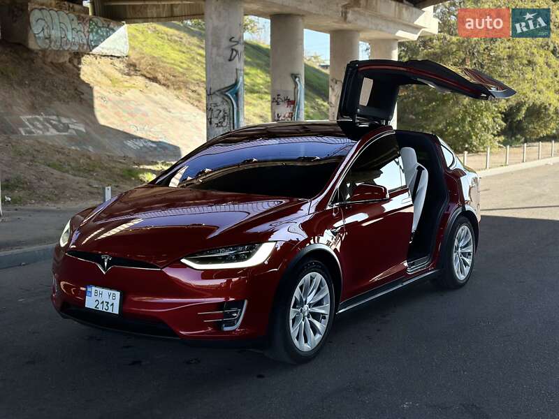 Внедорожник / Кроссовер Tesla Model X 2018 в Одессе фото 10 Внедорожник / Кроссовер Tesla Model X 2018 в Одессе
