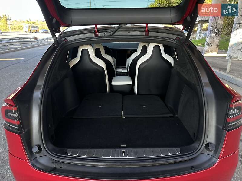 Внедорожник / Кроссовер Tesla Model X 2018 в Одессе фото 15 Внедорожник / Кроссовер Tesla Model X 2018 в Одессе