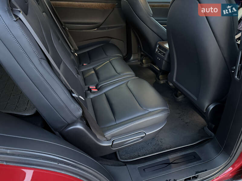 Внедорожник / Кроссовер Tesla Model X 2020 в Тернополе