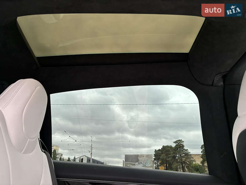 Позашляховик / Кросовер Tesla Model X 2020 в Києві фото 29 Позашляховик / Кросовер Tesla Model X 2020 в Києві