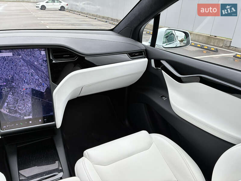 Позашляховик / Кросовер Tesla Model X 2020 в Києві фото 48 Позашляховик / Кросовер Tesla Model X 2020 в Києві
