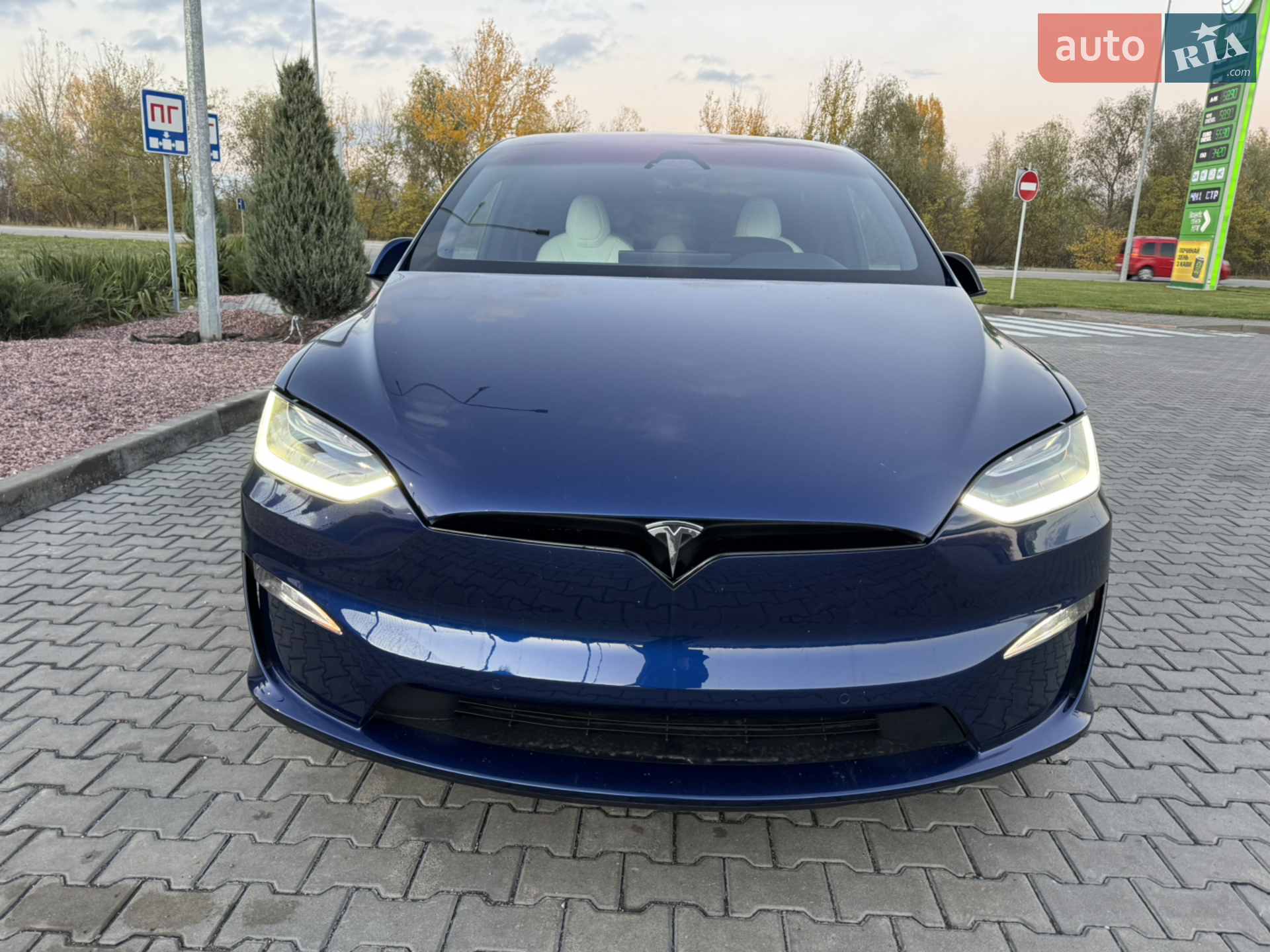 2022 Tesla Model X - мініатюра 2