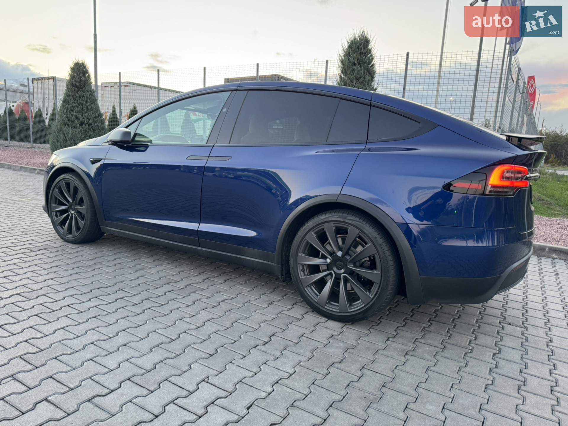 2022 Tesla Model X - мініатюра 10