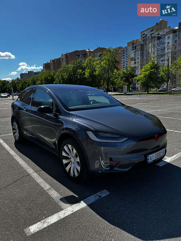 Позашляховик / Кросовер Tesla Model X 2019 в Києві фото 9 Позашляховик / Кросовер Tesla Model X 2019 в Києві