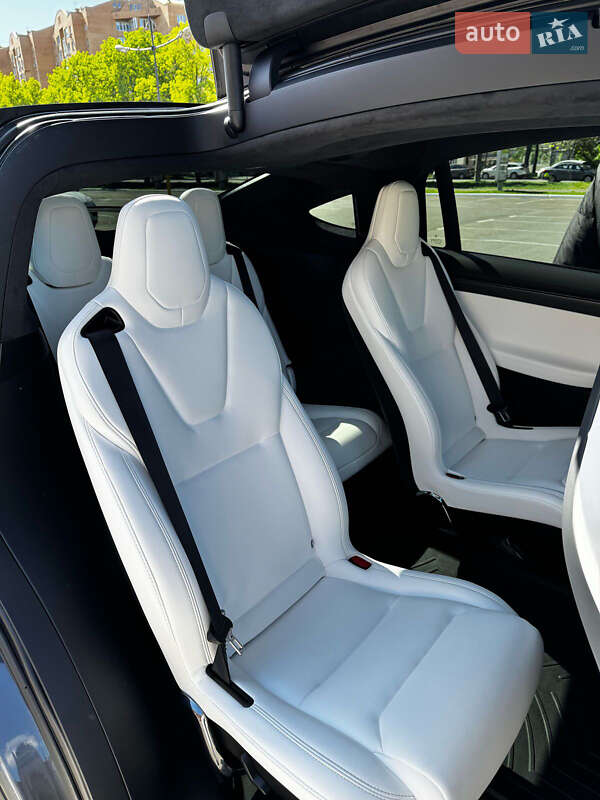Позашляховик / Кросовер Tesla Model X 2019 в Києві фото 15 Позашляховик / Кросовер Tesla Model X 2019 в Києві