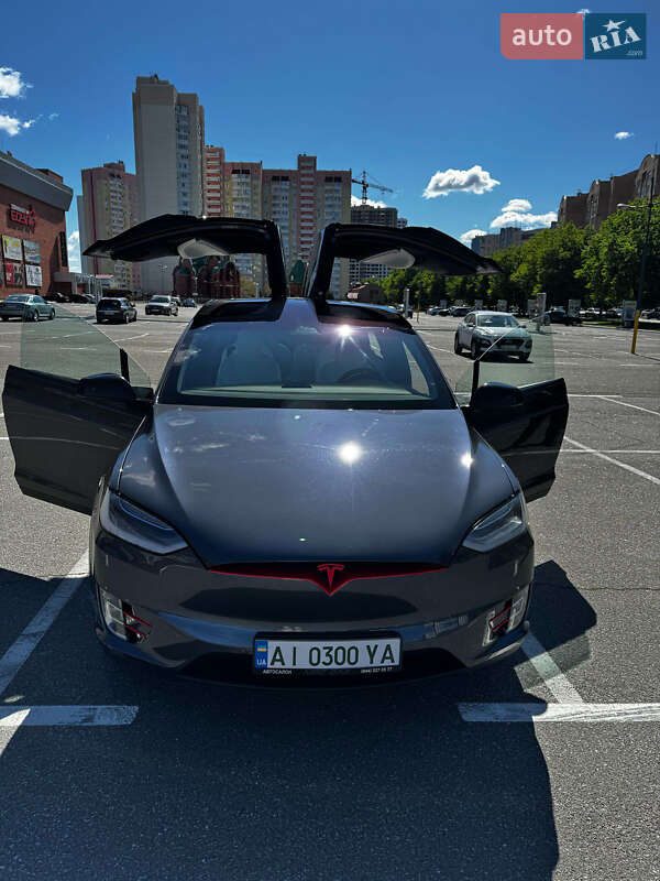 Позашляховик / Кросовер Tesla Model X 2019 в Києві фото 17 Позашляховик / Кросовер Tesla Model X 2019 в Києві