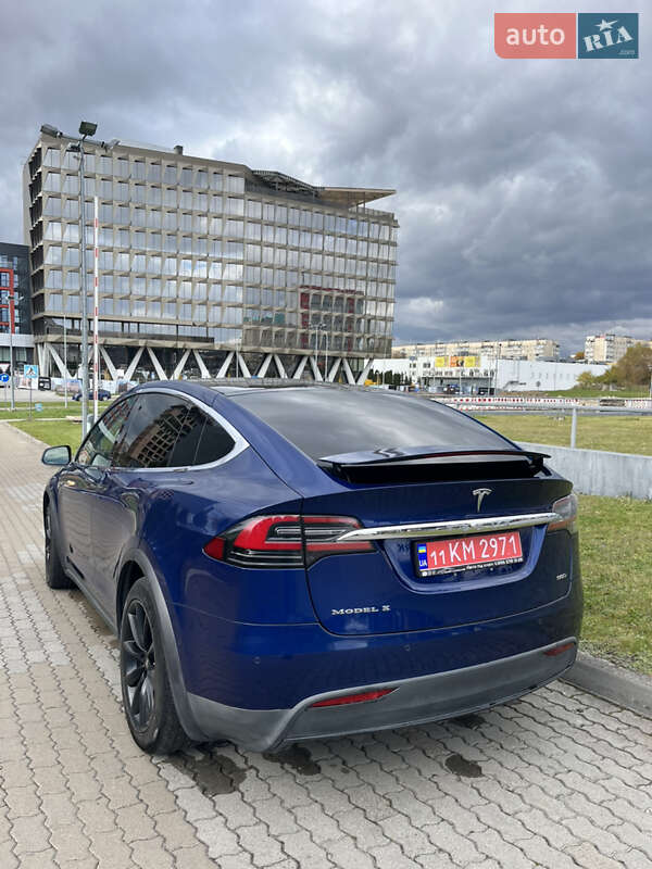 Позашляховик / Кросовер Tesla Model X 2016 в Львові фото 19 Позашляховик / Кросовер Tesla Model X 2016 в Львові