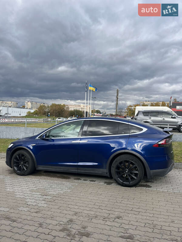 Позашляховик / Кросовер Tesla Model X 2016 в Львові фото 25 Позашляховик / Кросовер Tesla Model X 2016 в Львові