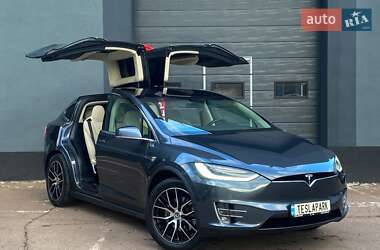 Внедорожник / Кроссовер Tesla Model X 2017 в Киеве
