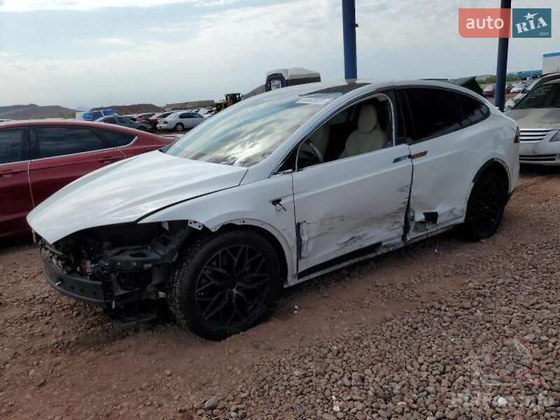 Внедорожник / Кроссовер Tesla Model X 2019 в Киеве фото 3 Внедорожник / Кроссовер Tesla Model X 2019 в Киеве