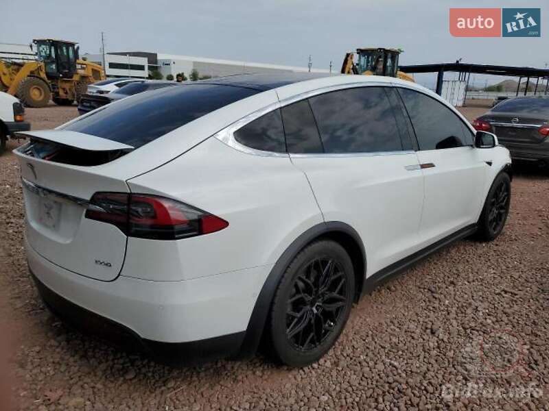 Внедорожник / Кроссовер Tesla Model X 2019 в Киеве фото 6 Внедорожник / Кроссовер Tesla Model X 2019 в Киеве