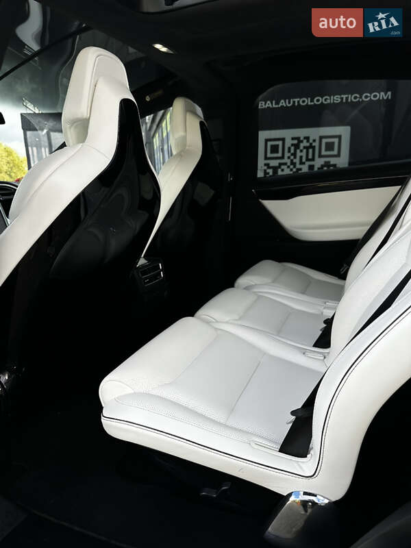 Внедорожник / Кроссовер Tesla Model X 2016 в Львове