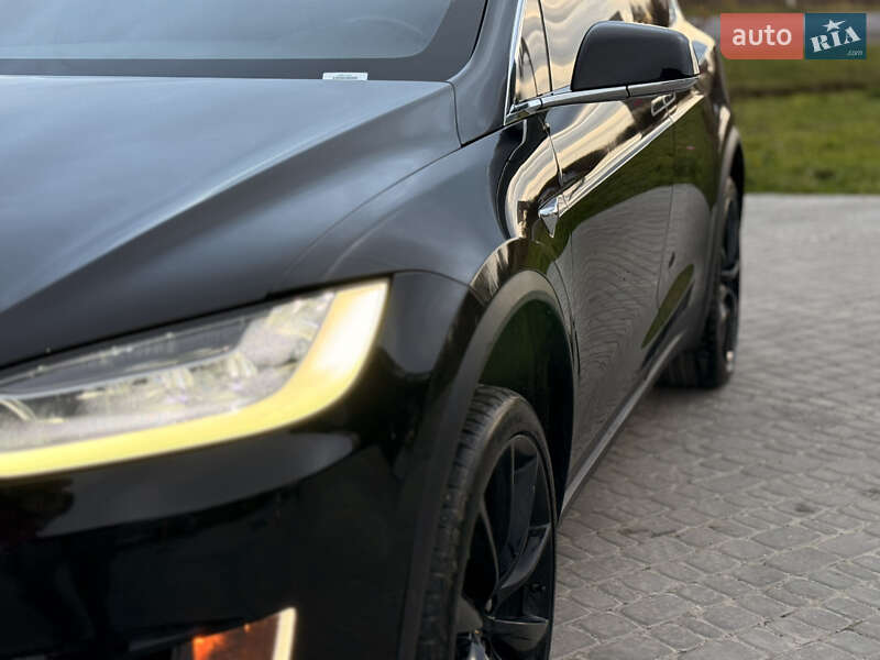 Внедорожник / Кроссовер Tesla Model X 2018 в Дрогобыче фото 21 Внедорожник / Кроссовер Tesla Model X 2018 в Дрогобыче
