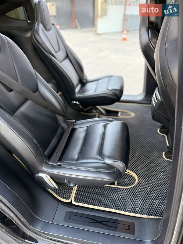 Внедорожник / Кроссовер Tesla Model X 2018 в Дрогобыче фото 26 Внедорожник / Кроссовер Tesla Model X 2018 в Дрогобыче