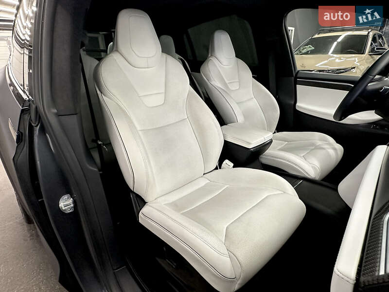 Позашляховик / Кросовер Tesla Model X 2016 в Харкові фото 26 Позашляховик / Кросовер Tesla Model X 2016 в Харкові