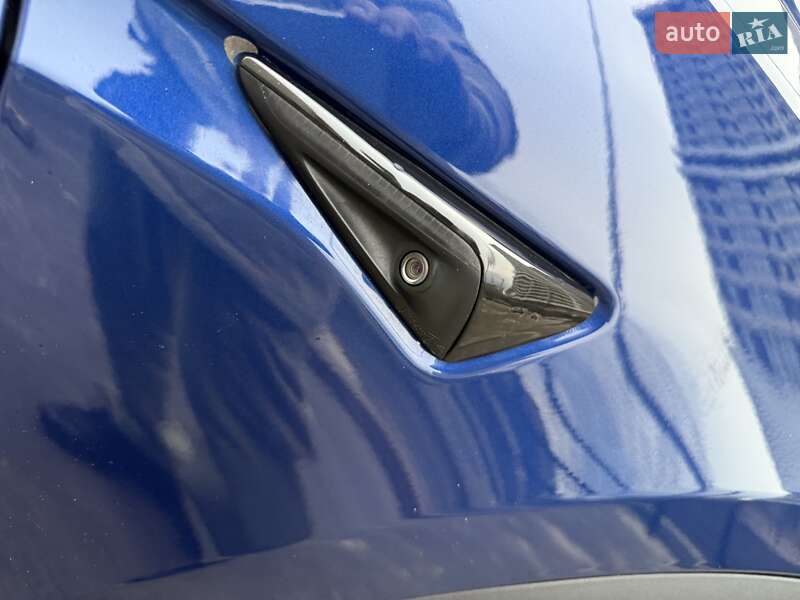 Позашляховик / Кросовер Tesla Model X 2019 в Києві