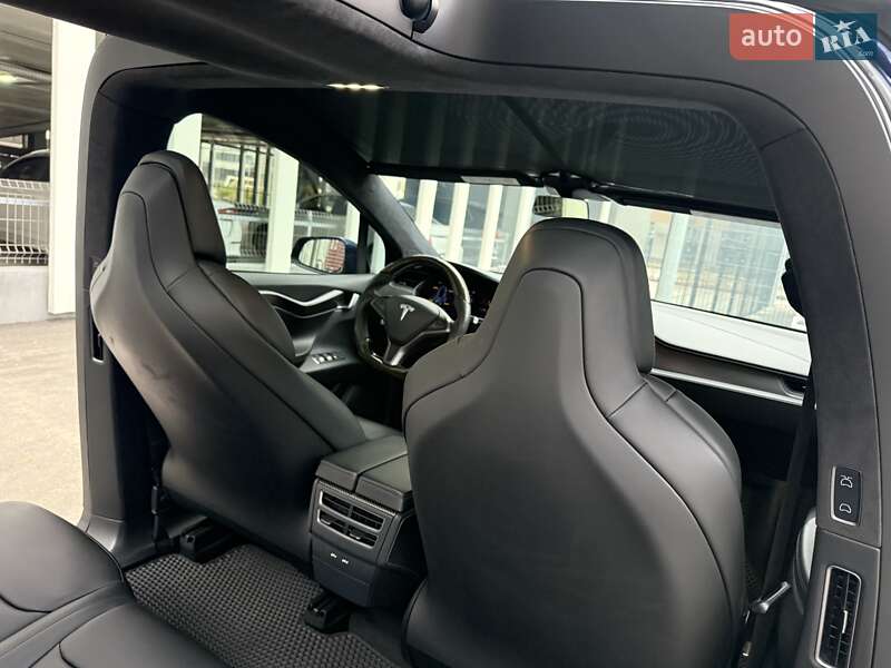 Позашляховик / Кросовер Tesla Model X 2019 в Києві