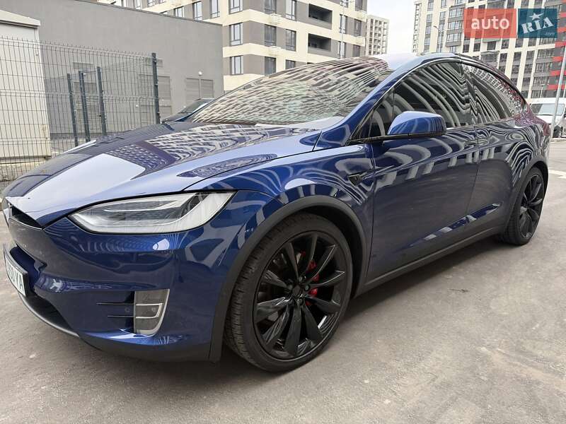 Позашляховик / Кросовер Tesla Model X 2019 в Києві
