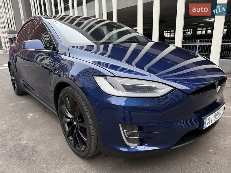Позашляховик / Кросовер Tesla Model X 2019 в Києві