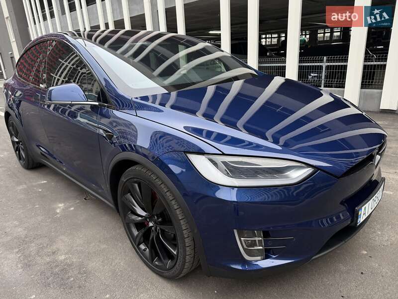Позашляховик / Кросовер Tesla Model X 2019 в Києві