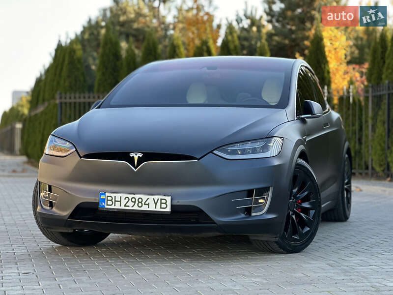 Tesla Model X 2016
