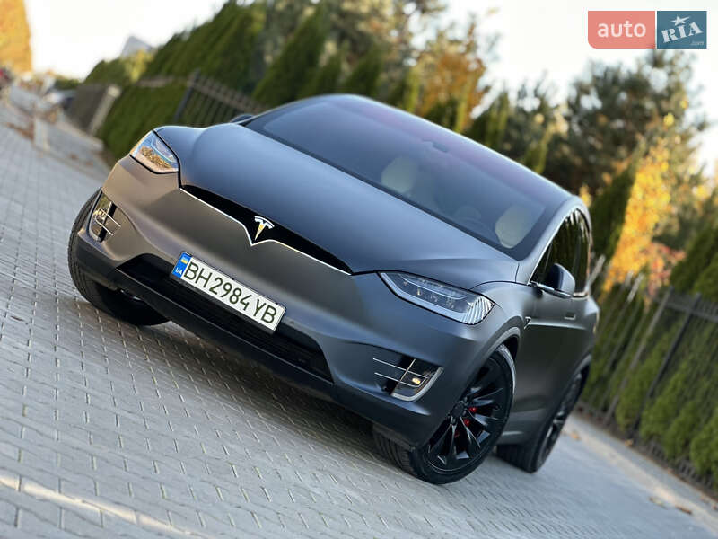 Внедорожник / Кроссовер Tesla Model X 2016 в Одессе фото 7 Внедорожник / Кроссовер Tesla Model X 2016 в Одессе