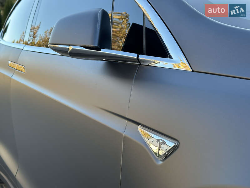Внедорожник / Кроссовер Tesla Model X 2016 в Одессе фото 23 Внедорожник / Кроссовер Tesla Model X 2016 в Одессе