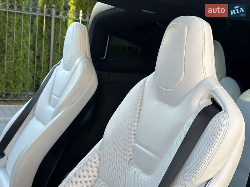 Внедорожник / Кроссовер Tesla Model X 2016 в Одессе фото 52 Внедорожник / Кроссовер Tesla Model X 2016 в Одессе