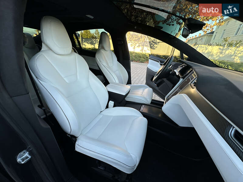 Внедорожник / Кроссовер Tesla Model X 2016 в Одессе фото 60 Внедорожник / Кроссовер Tesla Model X 2016 в Одессе