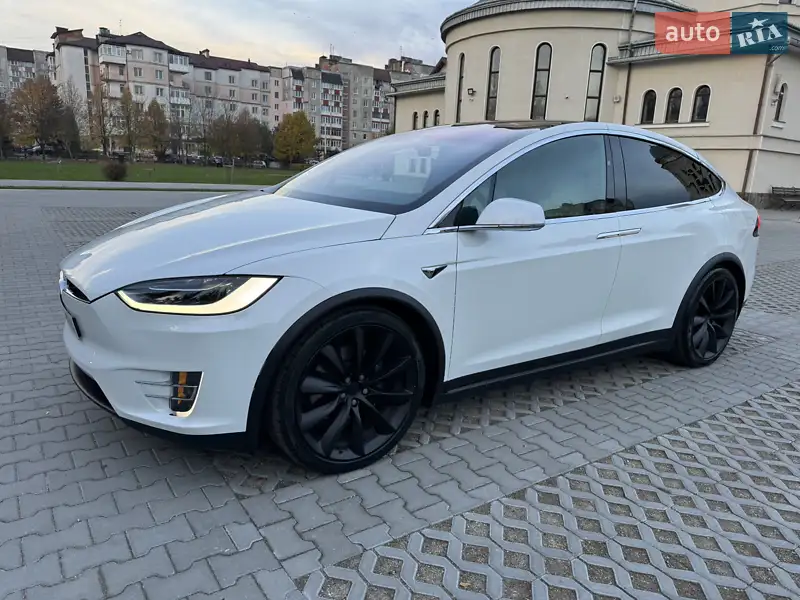 Tesla Model X