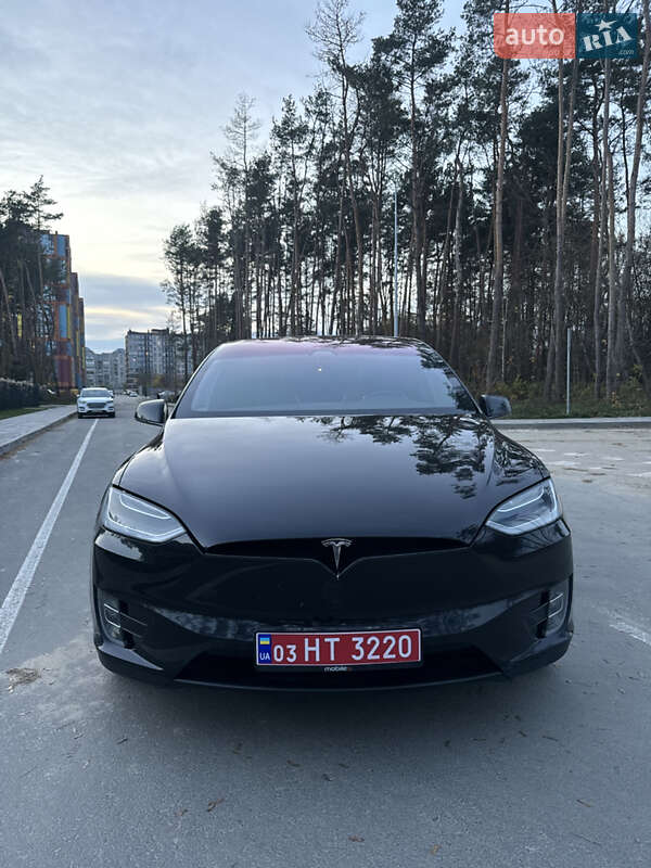 Позашляховик / Кросовер Tesla Model X 2017 в Житомирі фото 5 Позашляховик / Кросовер Tesla Model X 2017 в Житомирі