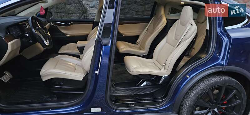 Внедорожник / Кроссовер Tesla Model X 2017 в Хусте