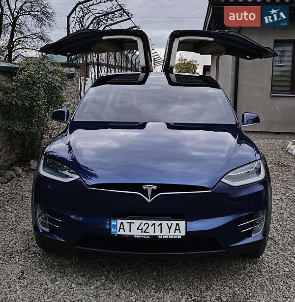 Внедорожник / Кроссовер Tesla Model X 2017 в Хусте