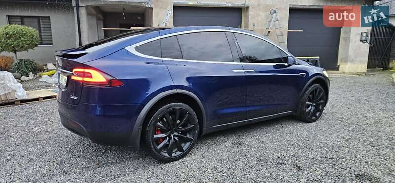 Внедорожник / Кроссовер Tesla Model X 2017 в Хусте