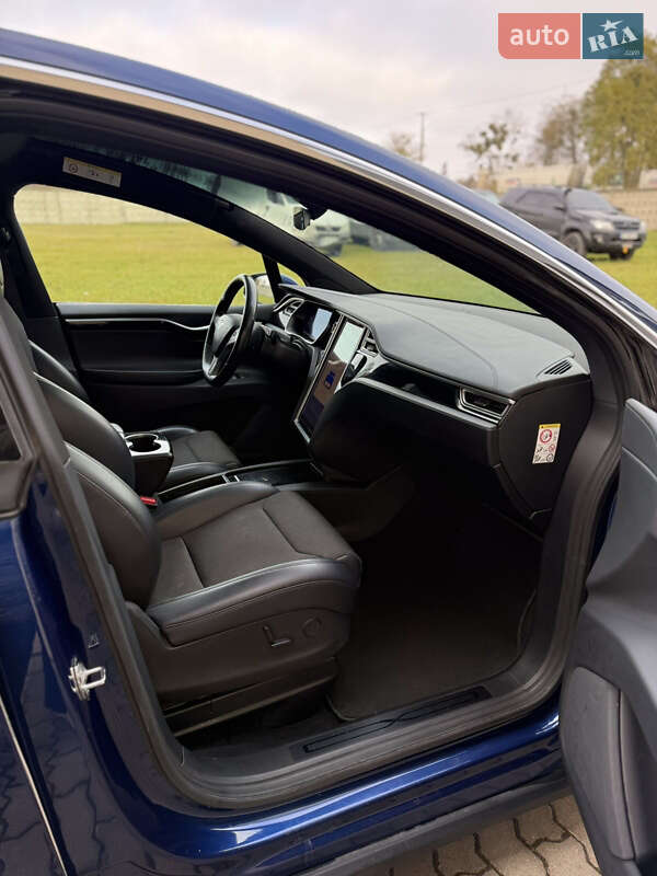 Внедорожник / Кроссовер Tesla Model X 2017 в Радехове фото 14 Внедорожник / Кроссовер Tesla Model X 2017 в Радехове