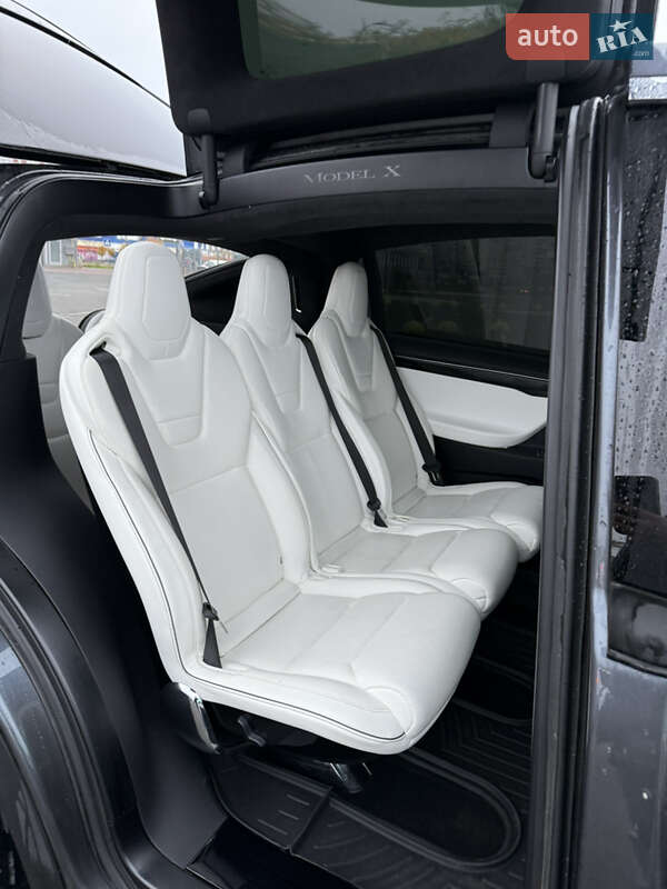 Внедорожник / Кроссовер Tesla Model X 2016 в Киеве фото 17 Внедорожник / Кроссовер Tesla Model X 2016 в Киеве