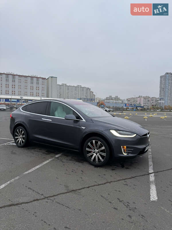 Внедорожник / Кроссовер Tesla Model X 2016 в Киеве фото 26 Внедорожник / Кроссовер Tesla Model X 2016 в Киеве