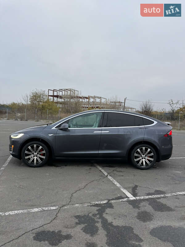 Внедорожник / Кроссовер Tesla Model X 2016 в Киеве фото 33 Внедорожник / Кроссовер Tesla Model X 2016 в Киеве