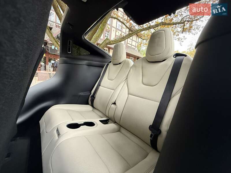 Позашляховик / Кросовер Tesla Model X 2022 в Києві