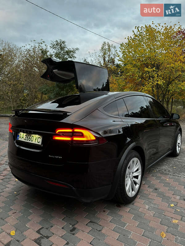 Позашляховик / Кросовер Tesla Model X 2020 в Києві