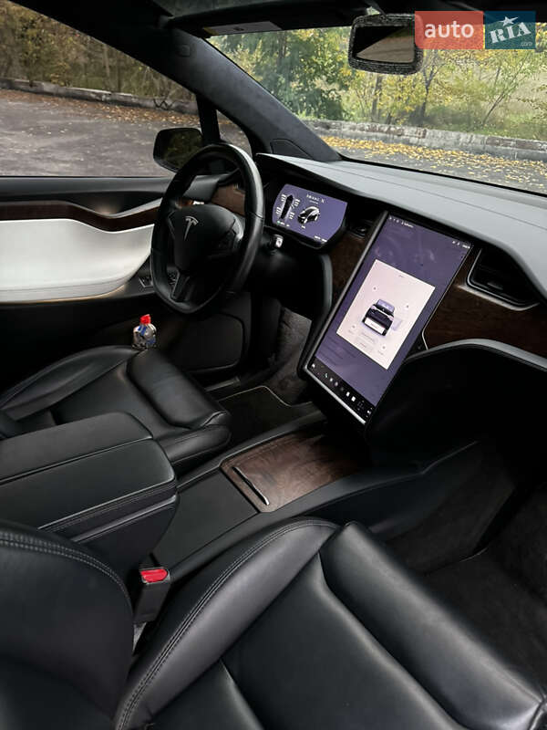 Позашляховик / Кросовер Tesla Model X 2020 в Києві