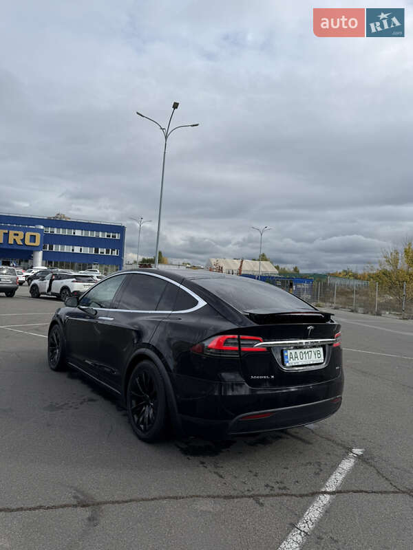 Внедорожник / Кроссовер Tesla Model X 2016 в Киеве фото 3 Внедорожник / Кроссовер Tesla Model X 2016 в Киеве