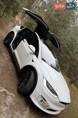 Внедорожник / Кроссовер Tesla Model X 2022 в Сумах