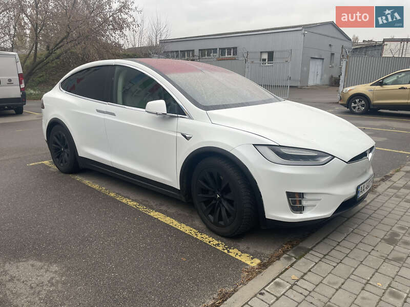Tesla Model X 2017
