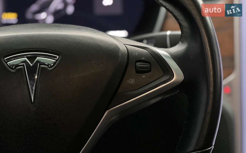 Внедорожник / Кроссовер Tesla Model X 2017 в Львове